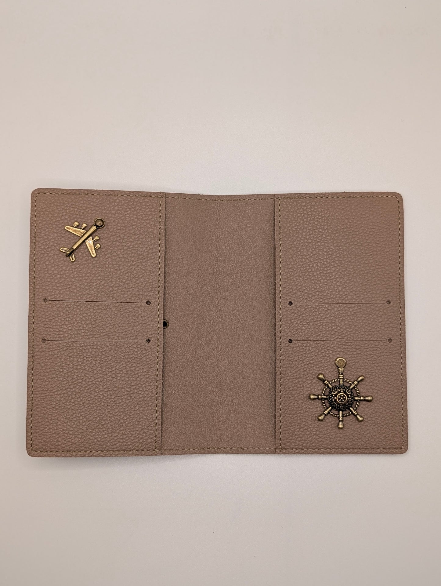Taupe & Voyage Organizer/Passport Holder